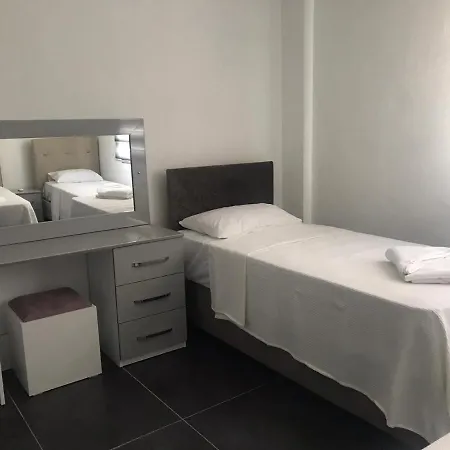 D Lux 8